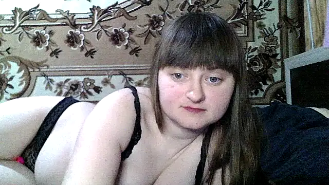 Snapshot of LuckyLust15 chatting on 5, 3, 2026 LuckyLust15 online show from 5, 3, 2026