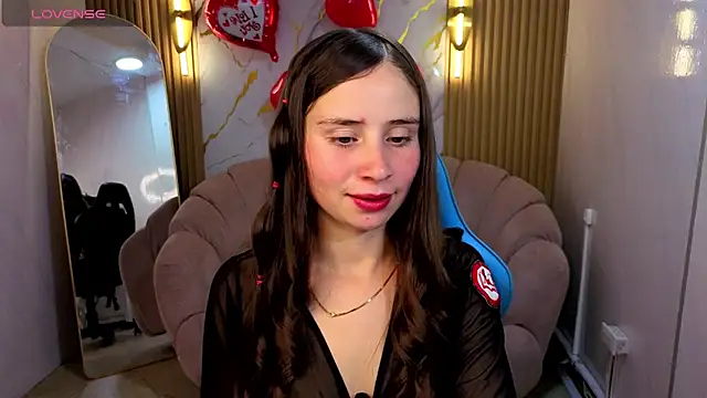 Snapshot of Ariana18_b chatting on 23, 2, 2026 Ariana18 b online show from 23, 2, 2026