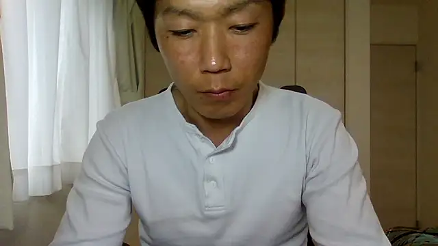 Snapshot of K0U-123 chatting on 3, 5, 2026 K0U-123 online show from 3, 5, 2026