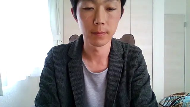 Snapshot of K0U-123 chatting on 6, 5, 2026 K0U-123 online show from 6, 5, 2026