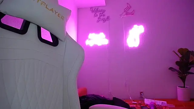 groovynights online show from 8, 3, 2025