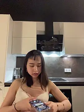 Just-Lilly online show from 27, 3, 2026