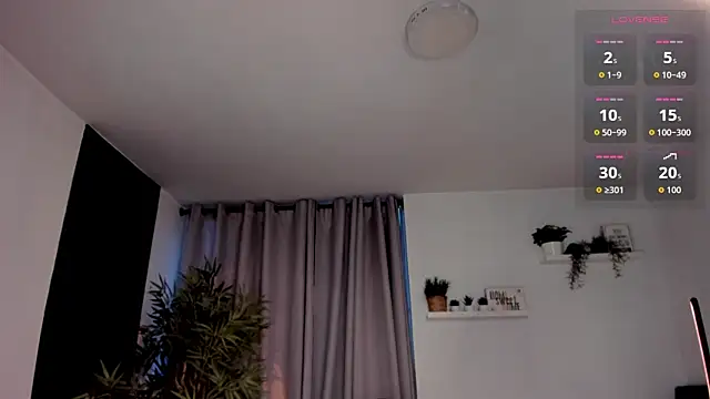 moonhelen online show from 15, 7, 2026
