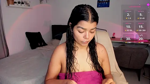moonhelen online show from 1, 8, 2026