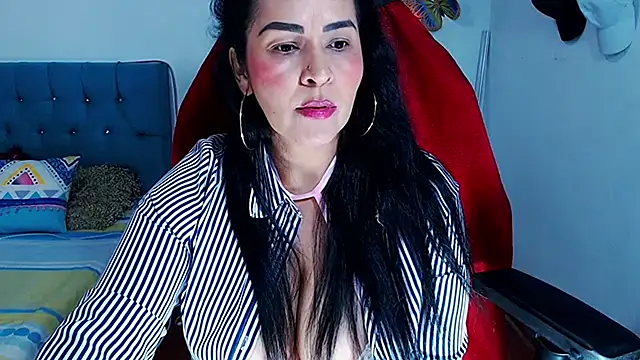 Snapshot of hotsweet-69 chatting on 18, 4, 2026 hotsweet-69 online show from 18, 4, 2026