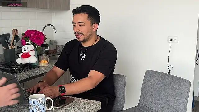 Snapshot of Sofii_n_Diego chatting on 10, 2, 2026 Sofii n Diego online show from 10, 2, 2026