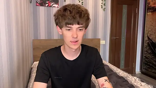 Snapshot of Sweet_Dude chatting on 18, 5, 2026 Sweet Dude online show from 18, 5, 2026