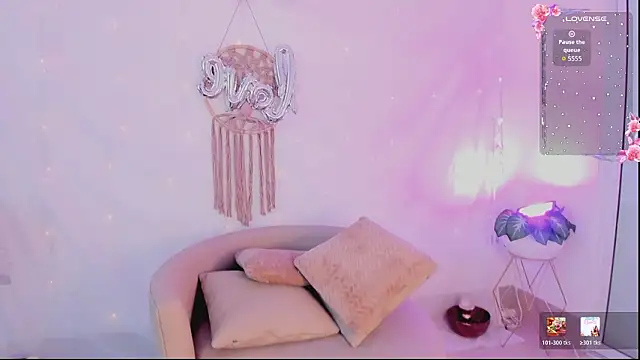 Snapshot of paulina_soul chatting on 9, 3, 2026 paulina soul online show from 9, 3, 2026