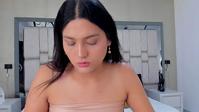 ValeryCooper18 online show from 17, 2, 2026