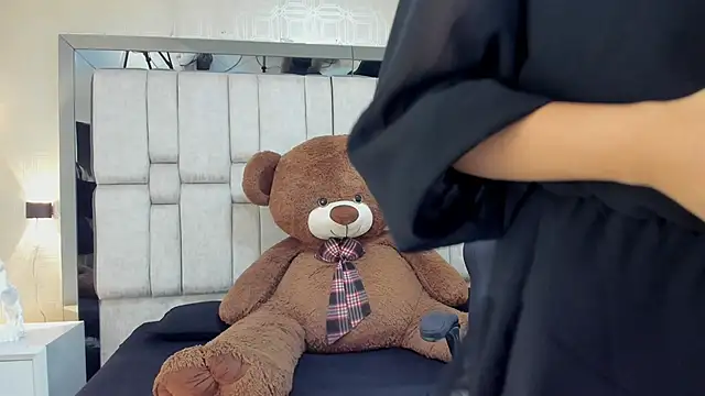 ValeryCooper18 online show from 20, 2, 2026