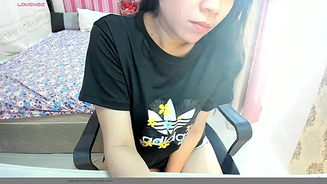 HornyAsianXxX online show from 11, 4, 2026