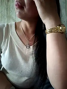 baby 112233 online show from 6, 4, 2026