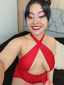 zoe love18 online show from 13, 7, 2026
