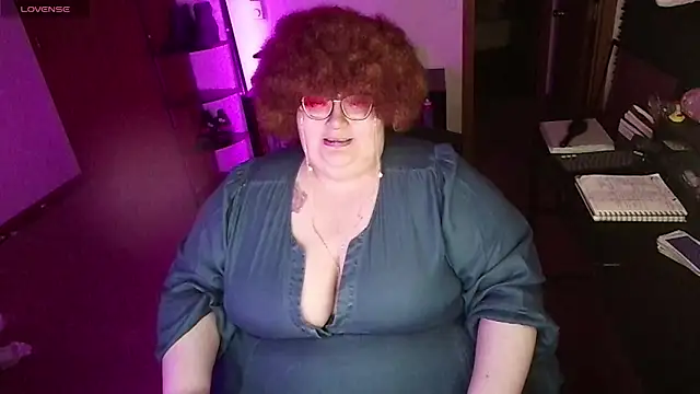 Snapshot of RileySynn chatting on 19, 4, 2026 RileySynn online show from 19, 4, 2026