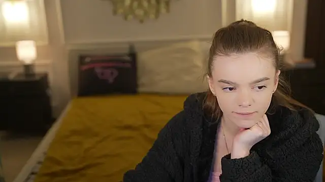 Snapshot of Zlata_Sky chatting on 24, 3, 2026 Zlata Sky online show from 24, 3, 2026