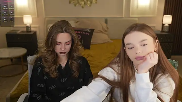 Snapshot of Zlata_Sky chatting on 8, 4, 2026 Zlata Sky online show from 8, 4, 2026