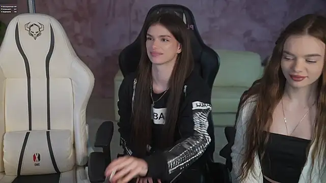 Snapshot of Zlata_Sky chatting on 9, 4, 2026 Zlata Sky online show from 9, 4, 2026