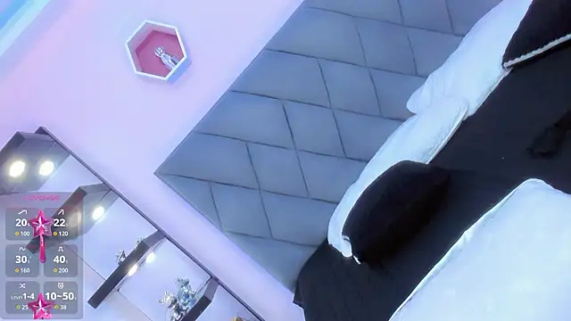 ManuelaJohnson online show from 2, 3, 2026