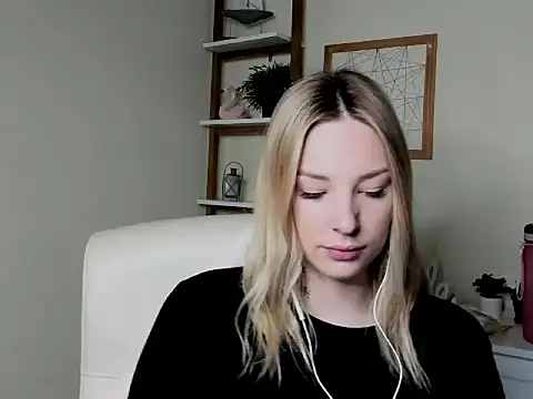 VelvetAngela online show from 24, 2, 2026