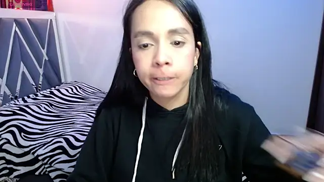 Snapshot of paula_lopez__ chatting on 9, 6, 2026 paula lopez online show from 9, 6, 2026