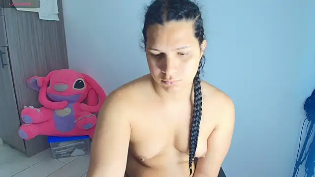 Snapshot of alys_love chatting on 10, 5, 2026 alys love online show from 10, 5, 2026