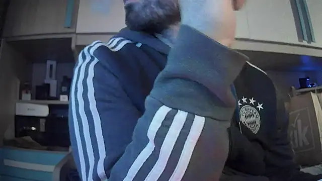 Snapshot of no-name15 chatting on 12, 3, 2026 no-name15 online show from 12, 3, 2026