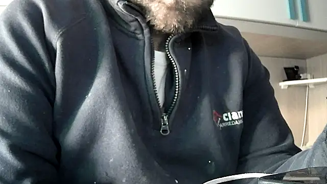 Snapshot of no-name15 chatting on 23, 3, 2026 no-name15 online show from 23, 3, 2026