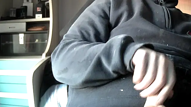 Snapshot of no-name15 chatting on 25, 3, 2026 no-name15 online show from 25, 3, 2026