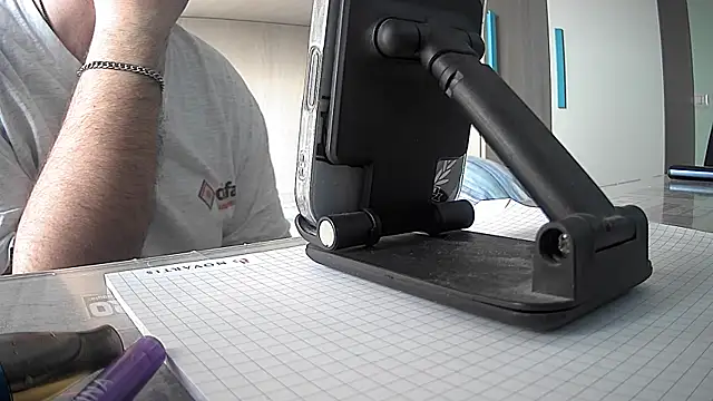 Snapshot of no-name15 chatting on 14, 4, 2026 no-name15 online show from 14, 4, 2026