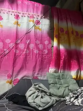 Queen-barbie online show from 17, 2, 2026