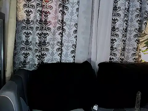 Snapshot of Queen-barbie chatting on 28, 6, 2026 Queen-barbie online show from 28, 6, 2026