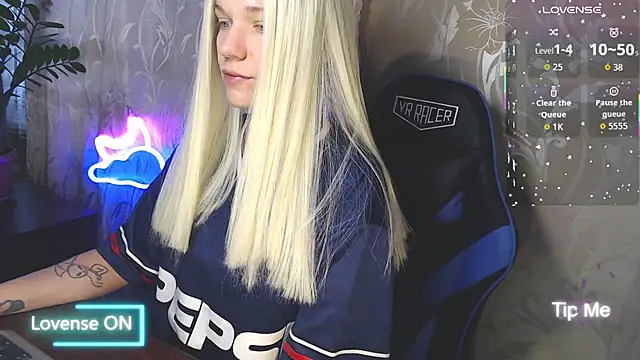 Shiny Victoria online show from 9, 4, 2026