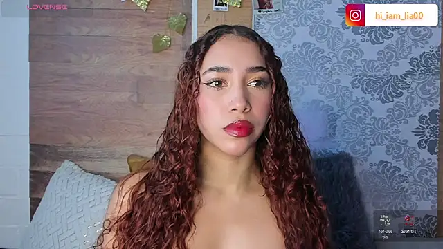 Snapshot of LiaHansson00 chatting on 9, 4, 2026 LiaHansson00 online show from 9, 4, 2026
