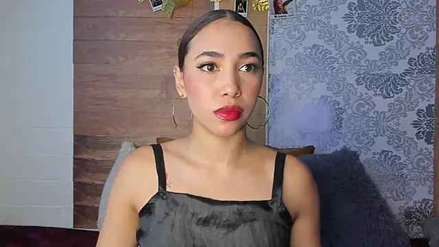 Snapshot of LiaHansson00 chatting on 24, 4, 2026 LiaHansson00 online show from 24, 4, 2026