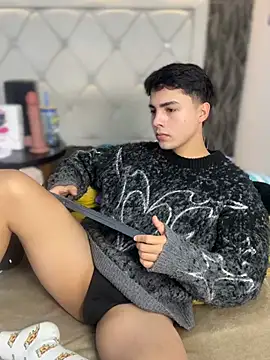 Snapshot of Samu_Hott chatting on 16, 3, 2026 Samu Hott online show from 16, 3, 2026