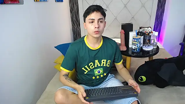 Snapshot of Samu_Hott chatting on 24, 3, 2026 Samu Hott online show from 24, 3, 2026