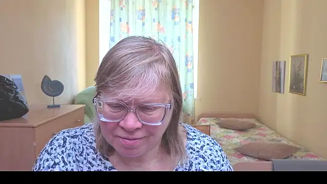 Snapshot of Emma_Eclipsee chatting on 17, 2, 2026 Emma Eclipsee online show from 17, 2, 2026