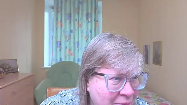Snapshot of Emma_Eclipsee chatting on 19, 3, 2026 Emma Eclipsee online show from 19, 3, 2026