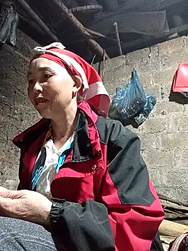 Snapshot of lena-cute chatting on 8, 2, 2026 lena-cute online show from 8, 2, 2026