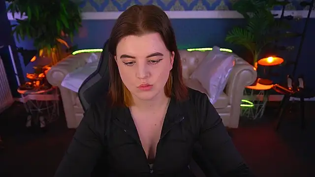 KristiFoxy online show from 19, 5, 2026