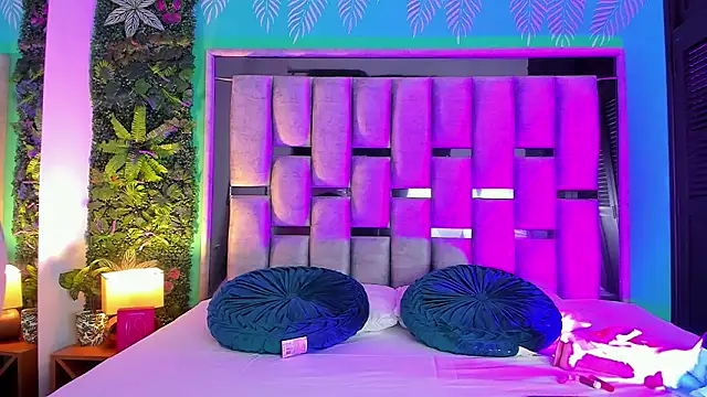 Snapshot of Mari_cooper1 chatting on 5, 3, 2026 Mari cooper1 online show from 5, 3, 2026