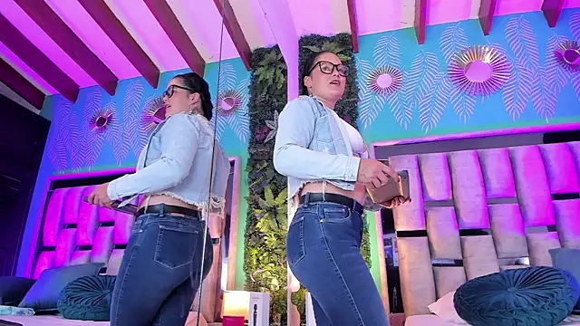 Snapshot of Mari_cooper1 chatting on 26, 3, 2026 Mari cooper1 online show from 26, 3, 2026