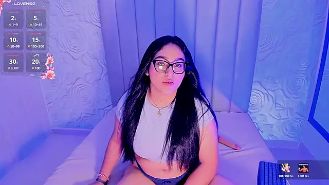 Lya dubois  online show from 27, 6, 2026