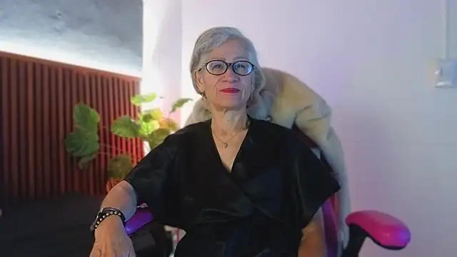 miss monserrate01 online show from 9, 2, 2026