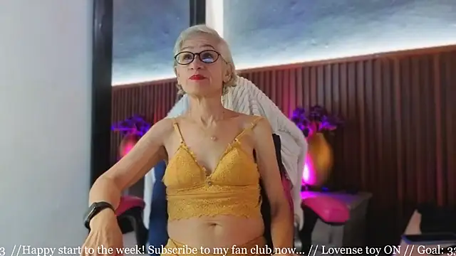 miss monserrate01 online show from 20, 2, 2026