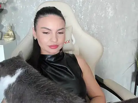 Snapshot of MistressMiia chatting on 23, 3, 2026 MistressMiia online show from 23, 3, 2026