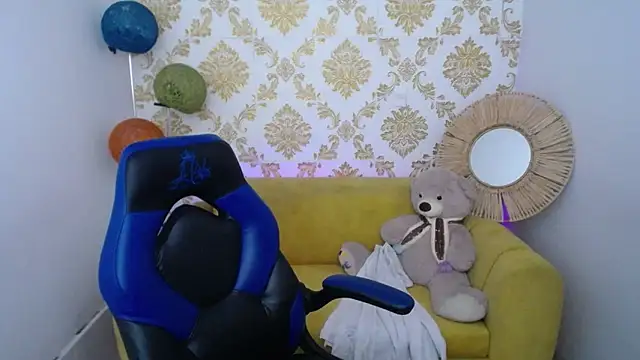 Snapshot of ALISS_M_ chatting on 14, 2, 2026 ALISS M online show from 14, 2, 2026