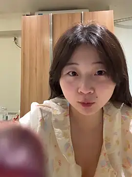 Snapshot of LXR77887 chatting on 15, 3, 2026 LXR77887 online show from 15, 3, 2026