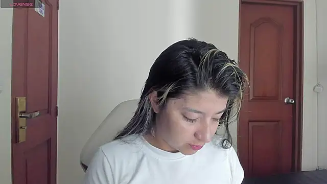 Snapshot of Dahiana_Dmour_ chatting on 30, 5, 2026 Dahiana Dmour online show from 30, 5, 2026