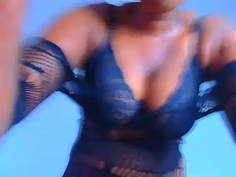 CreamyCurves online show from 12, 3, 2026